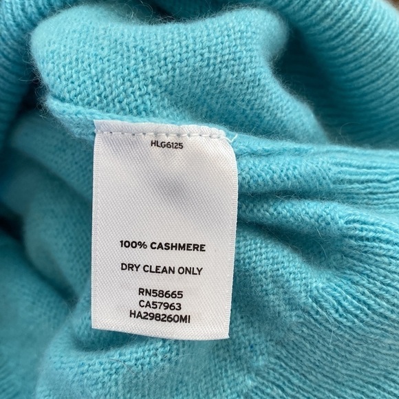 HALOGEN 100% Cashmere V Neck Sweater Womens S Turquoise Soft Cozy Luxury Preppy - Picture 5 of 6